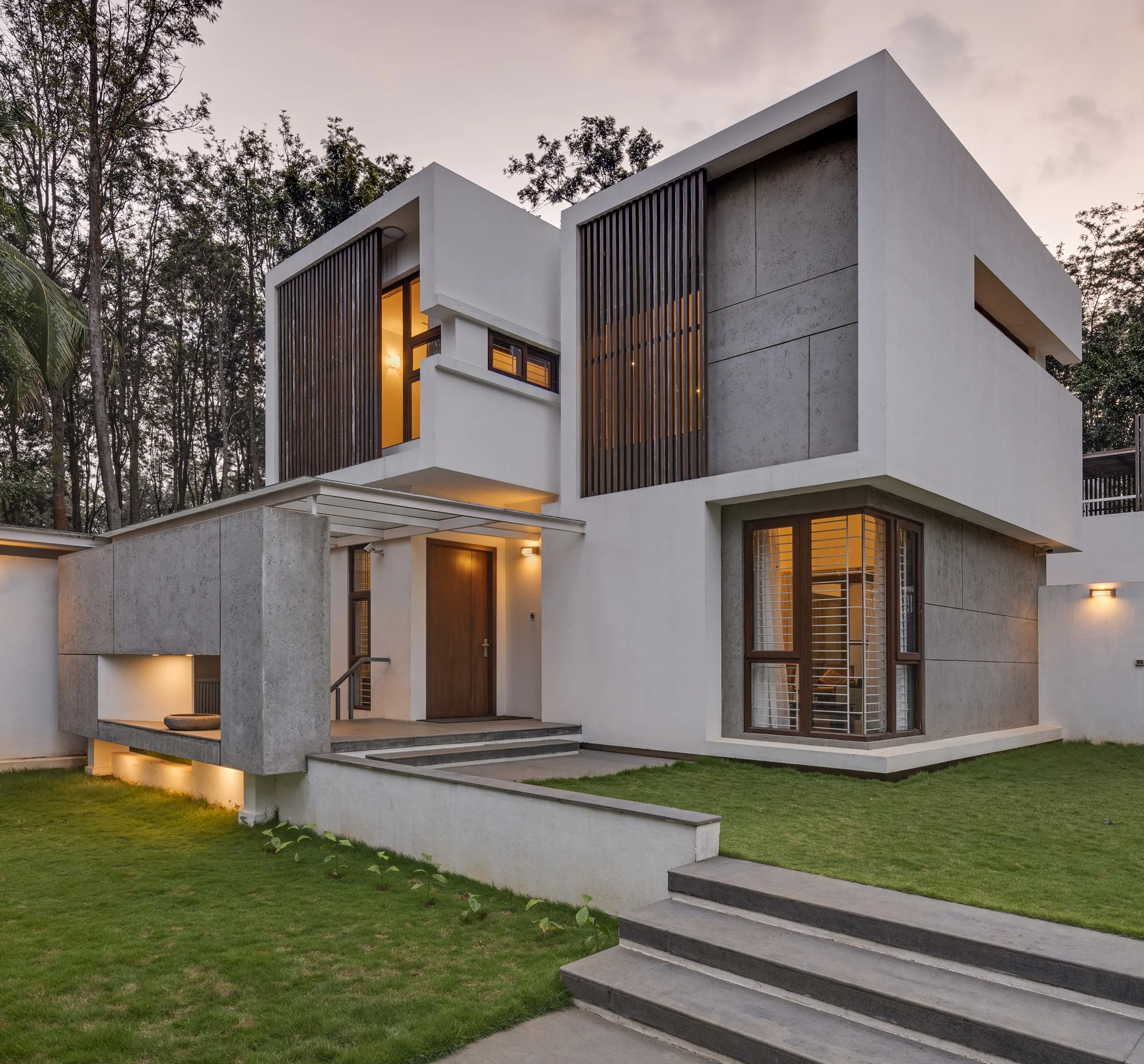 Modern 3 Bedroom Family Home - View 1